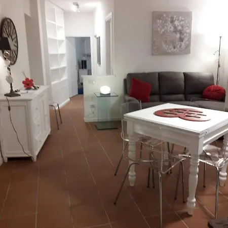 Immaculate 2-Rooms Apartment In Todi Umbria شقة