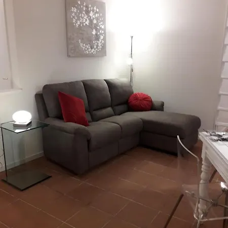 Immaculate 2-Rooms Apartment In Todi Umbria شقة *