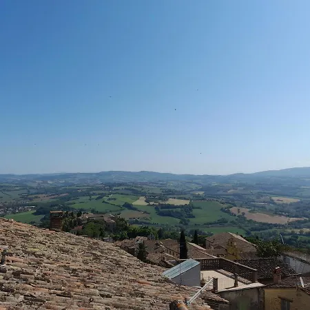 Immaculate 2-Rooms Apartment In Todi Umbria 公寓